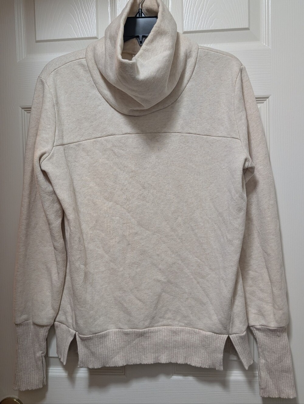 ALO Yoga Haze Funnel Neck Pullover Sweatshirt Pristine Heather Size Medium M